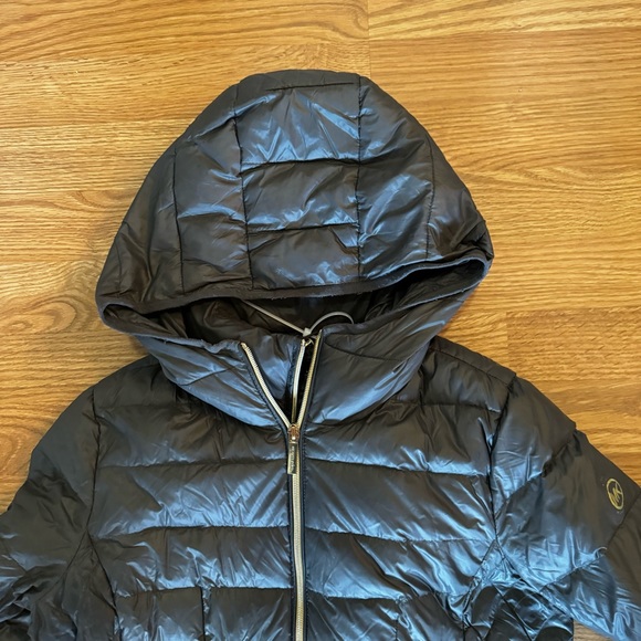 Michael Kors Ultra Lightweight Down Filled Gray Parka Size Small - Picture 3 of 7